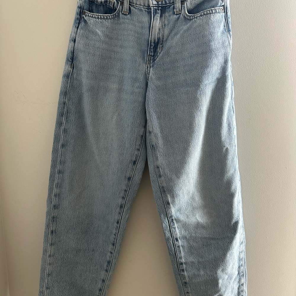 Banana Republic Light Blue Barrel fit Leg Jeans